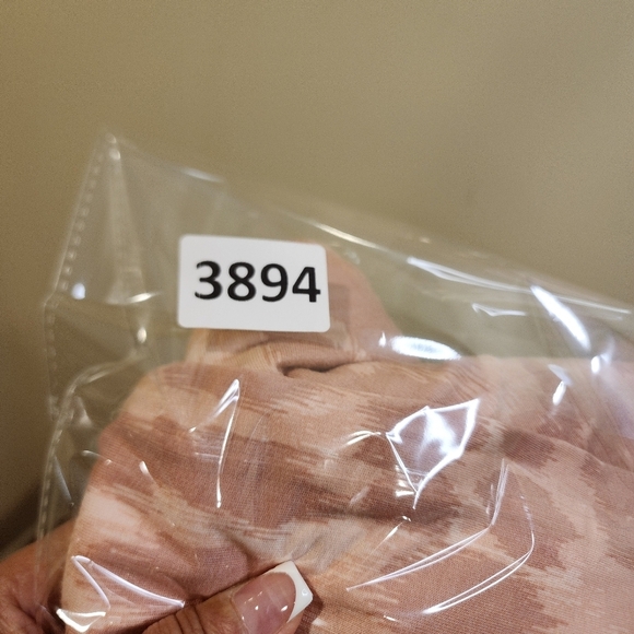 G By Giuliana Pink one Piece Jumpsuit Plus size 1X - Picture 14 of 14